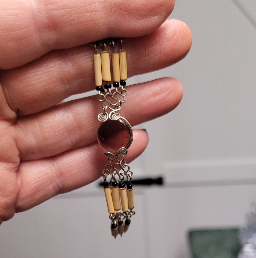 Chic Beaded Bracelet with Brownish Red Center Stone